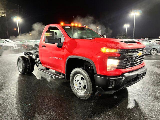 new 2025 Chevrolet Silverado 3500 car, priced at $60,925