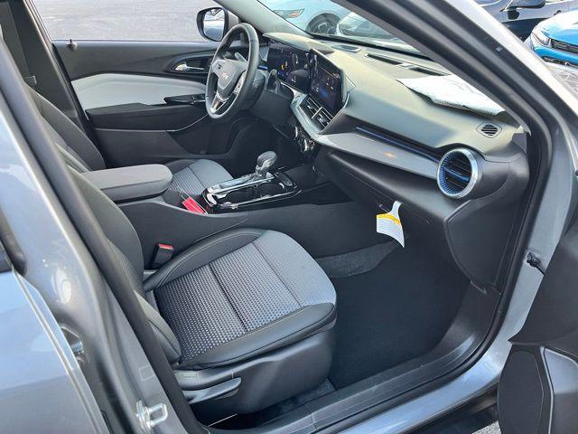 new 2025 Chevrolet Trax car, priced at $25,485