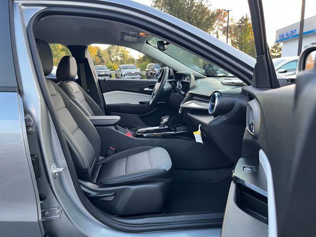 new 2025 Chevrolet Trax car, priced at $25,485