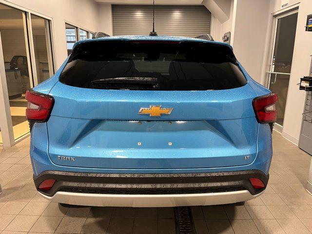 new 2025 Chevrolet Trax car, priced at $23,990