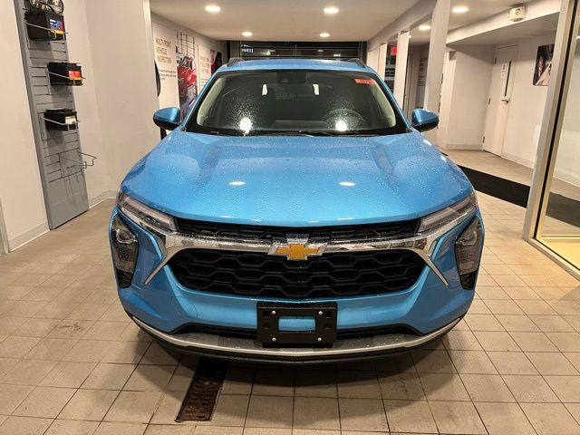 new 2025 Chevrolet Trax car, priced at $23,990