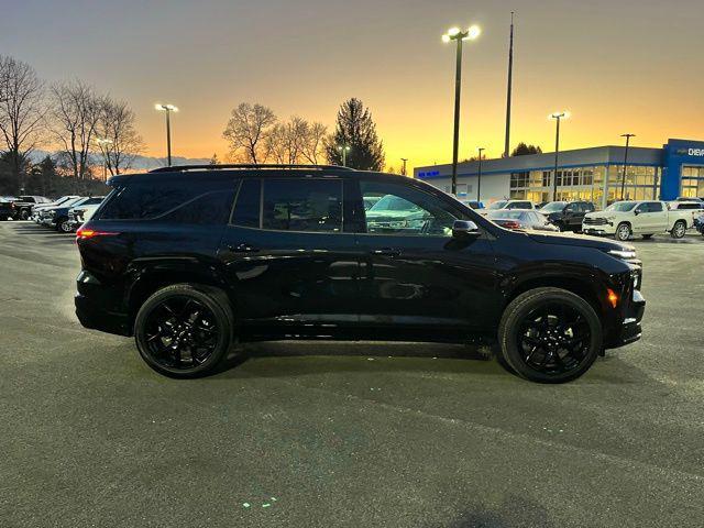 used 2024 Chevrolet Traverse car, priced at $54,984