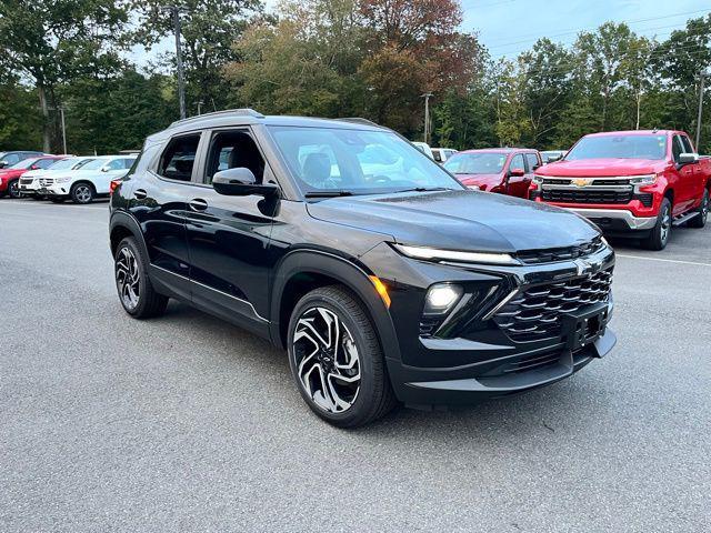 new 2025 Chevrolet TrailBlazer car, priced at $32,185