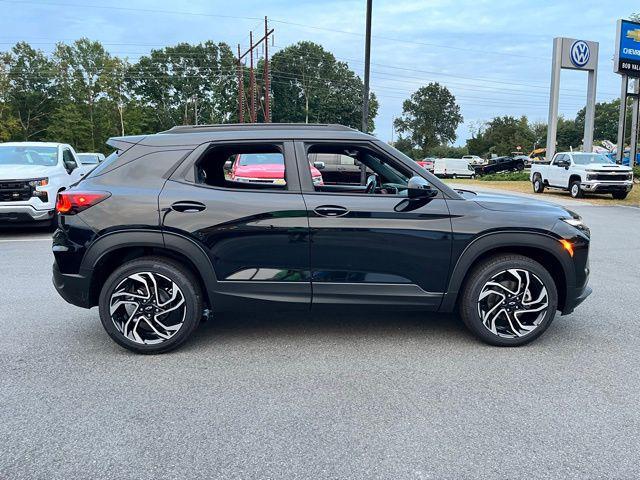 new 2025 Chevrolet TrailBlazer car, priced at $32,185