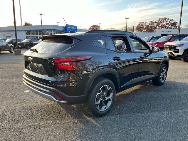 new 2025 Chevrolet Trax car, priced at $24,490