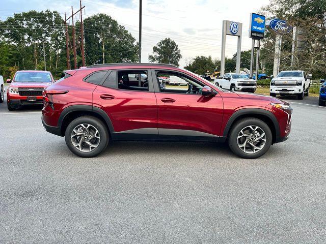 new 2025 Chevrolet Trax car, priced at $25,085