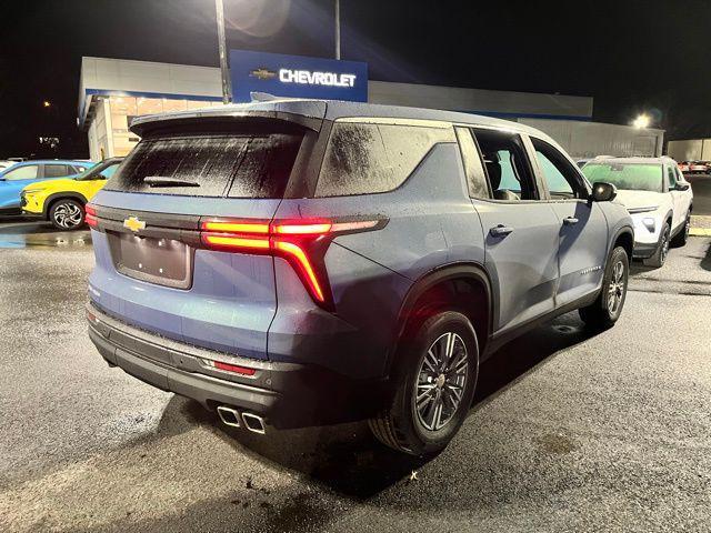 new 2024 Chevrolet Traverse car, priced at $36,995