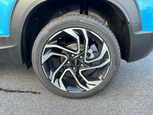 new 2025 Chevrolet TrailBlazer car, priced at $32,580