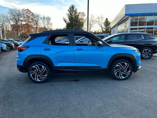 new 2025 Chevrolet TrailBlazer car, priced at $32,580