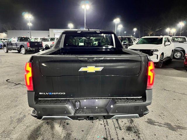 new 2025 Chevrolet Silverado EV car