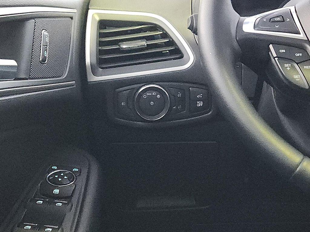 used 2022 Ford Edge car, priced at $27,678