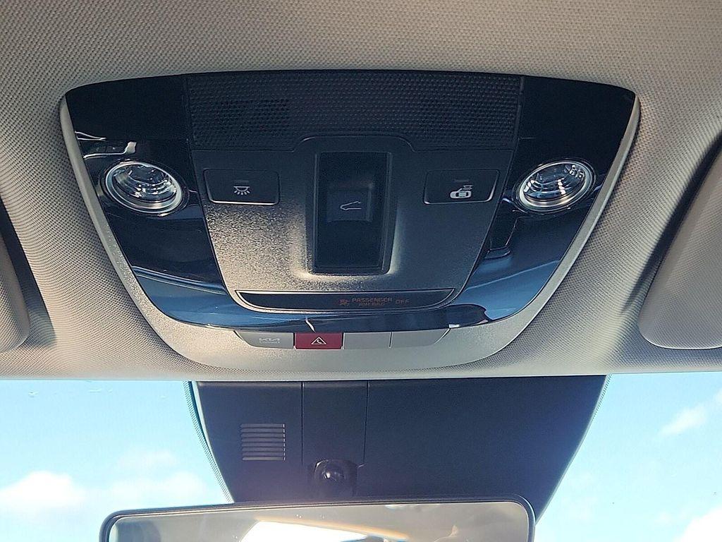 used 2023 Kia Sportage Hybrid car, priced at $29,978