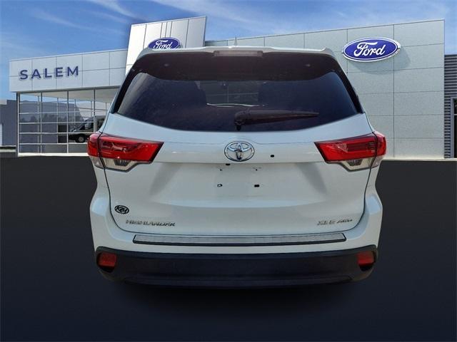 used 2018 Toyota Highlander car, priced at $24,833