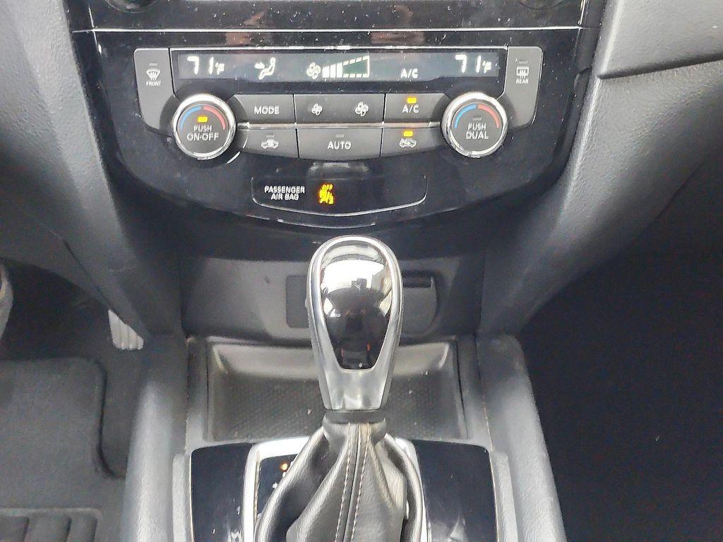 used 2019 Nissan Rogue car, priced at $13,878