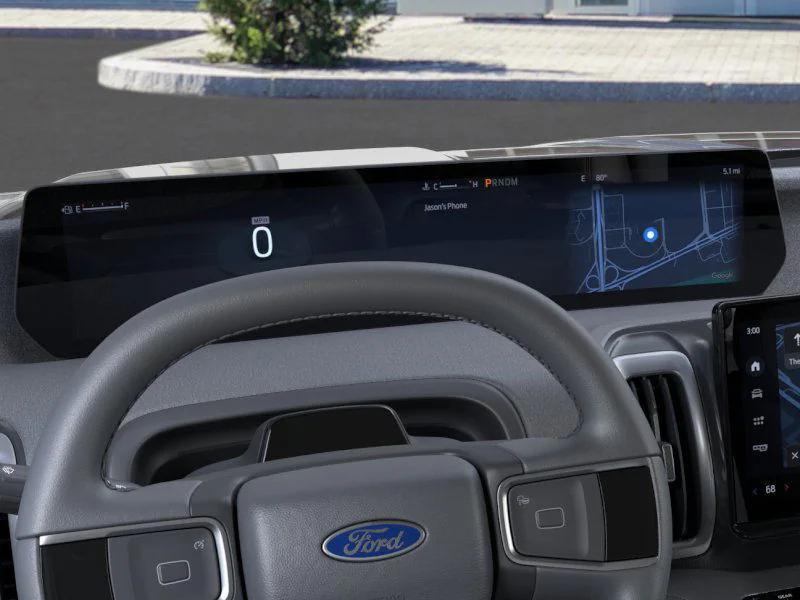 new 2025 Ford Expedition car, priced at $70,105