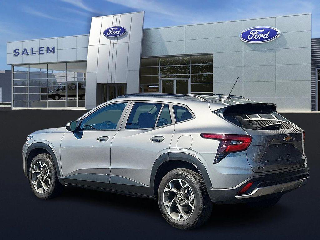 used 2025 Chevrolet Trax car, priced at $20,678