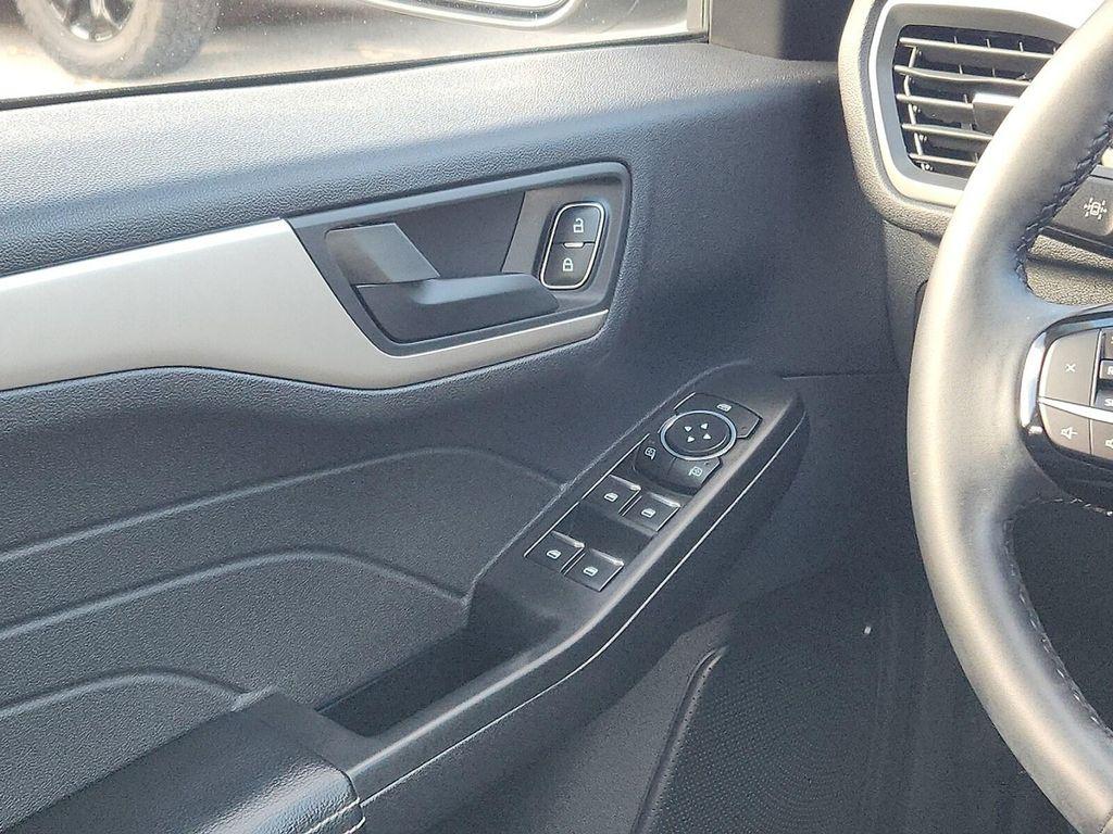 used 2022 Ford Escape car, priced at $23,878