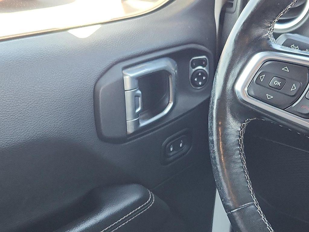 used 2021 Jeep Wrangler Unlimited car, priced at $31,378