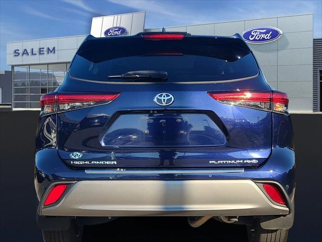 used 2022 Toyota Highlander car, priced at $43,648