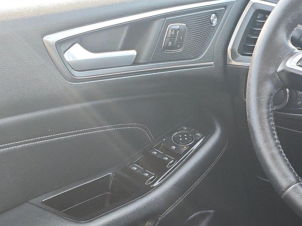 used 2019 Ford Edge car, priced at $15,978