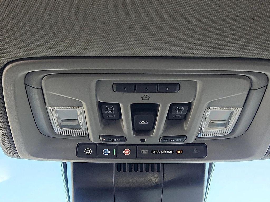 used 2023 GMC Sierra 1500 car, priced at $53,978