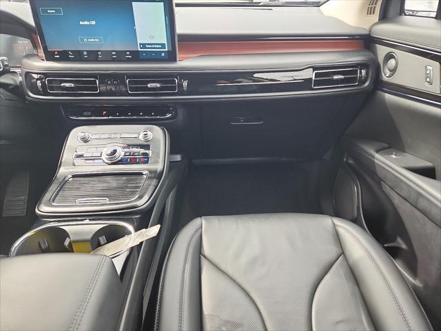 used 2021 Lincoln Nautilus car, priced at $29,978