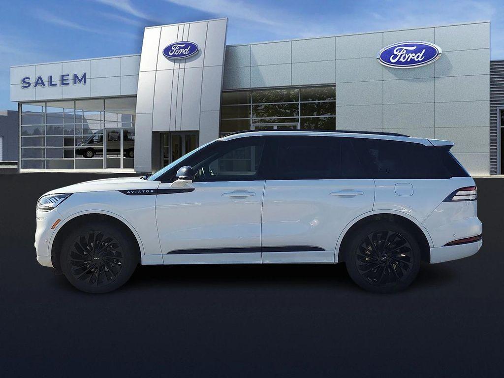 used 2023 Lincoln Aviator car, priced at $50,378