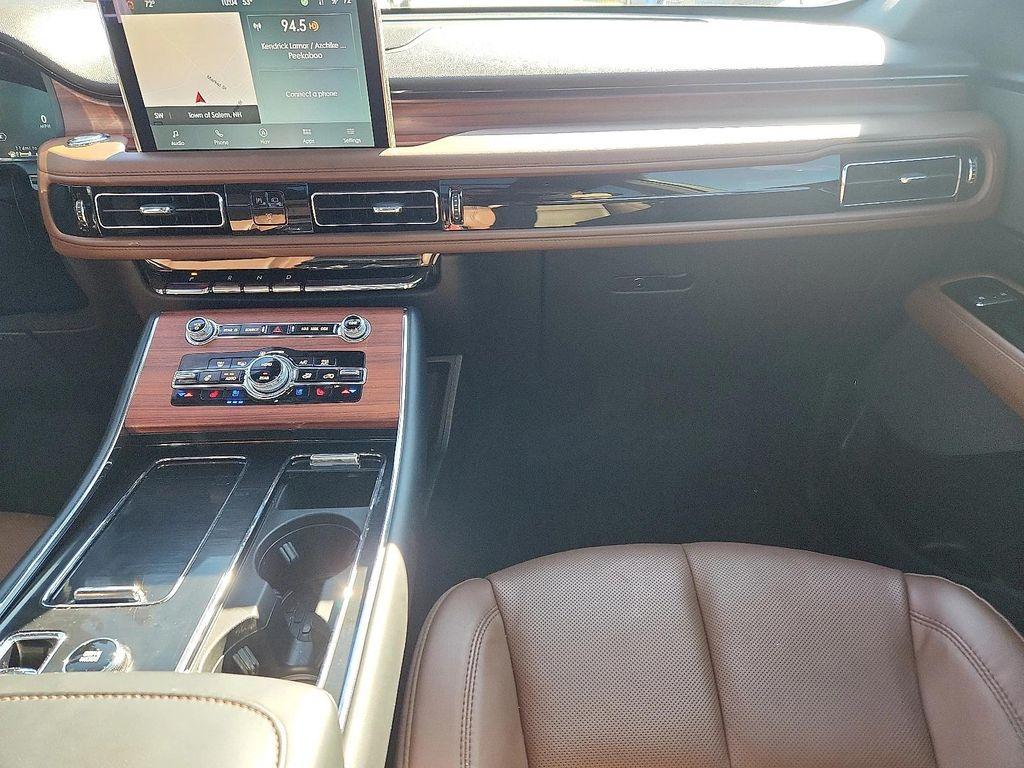 used 2023 Lincoln Aviator car, priced at $50,378