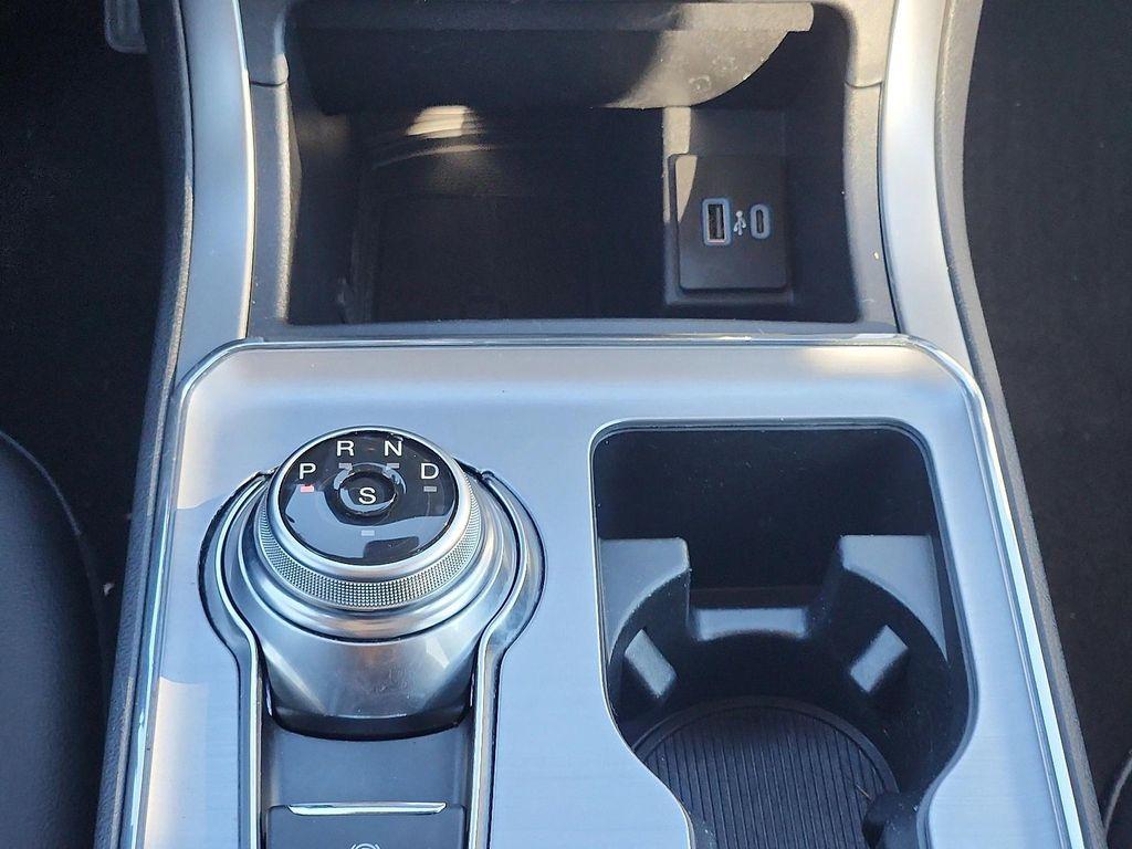 used 2022 Ford Edge car, priced at $29,578