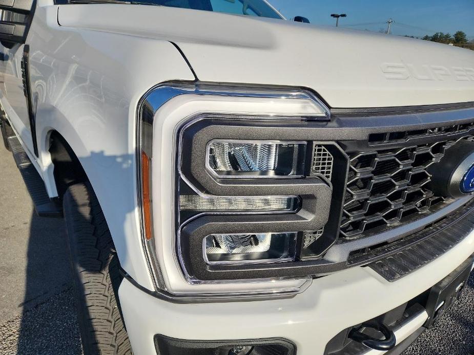 new 2023 Ford F-250 car, priced at $56,260