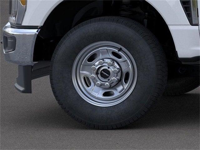 new 2024 Ford F-350 car, priced at $60,665
