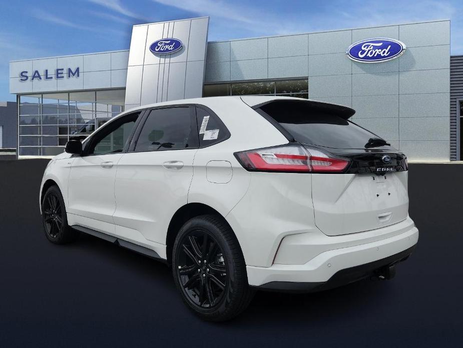 new 2024 Ford Edge car, priced at $44,214