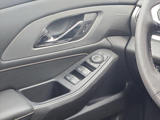 used 2021 Chevrolet Traverse car, priced at $30,978