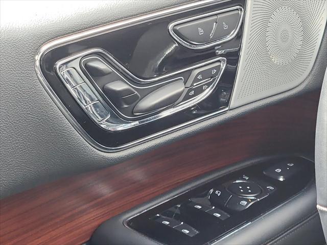 used 2023 Lincoln Navigator car, priced at $73,678