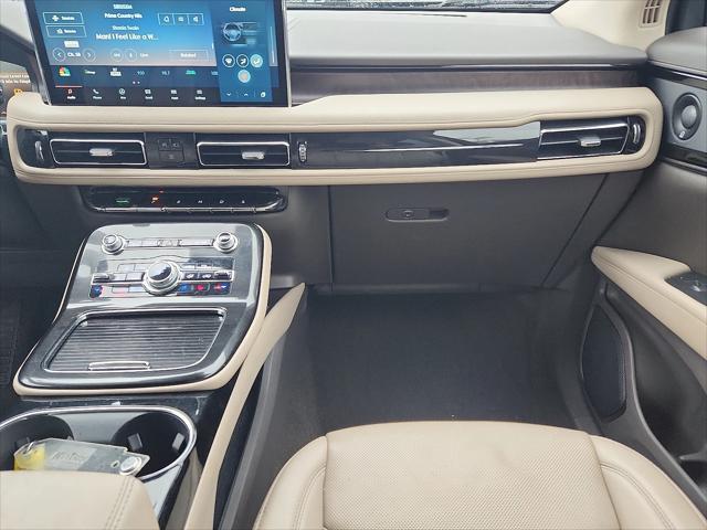 used 2022 Lincoln Nautilus car, priced at $35,978