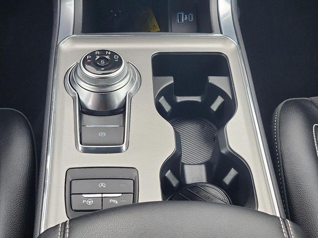 used 2024 Ford Edge car, priced at $37,978