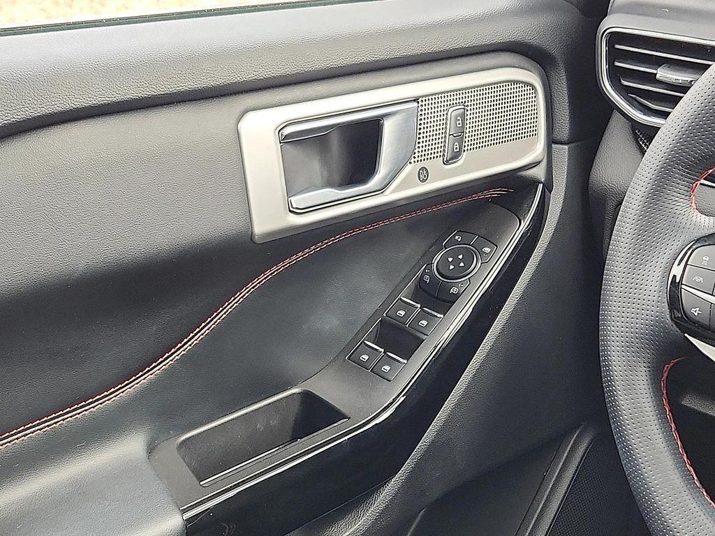 used 2022 Ford Explorer car, priced at $32,978