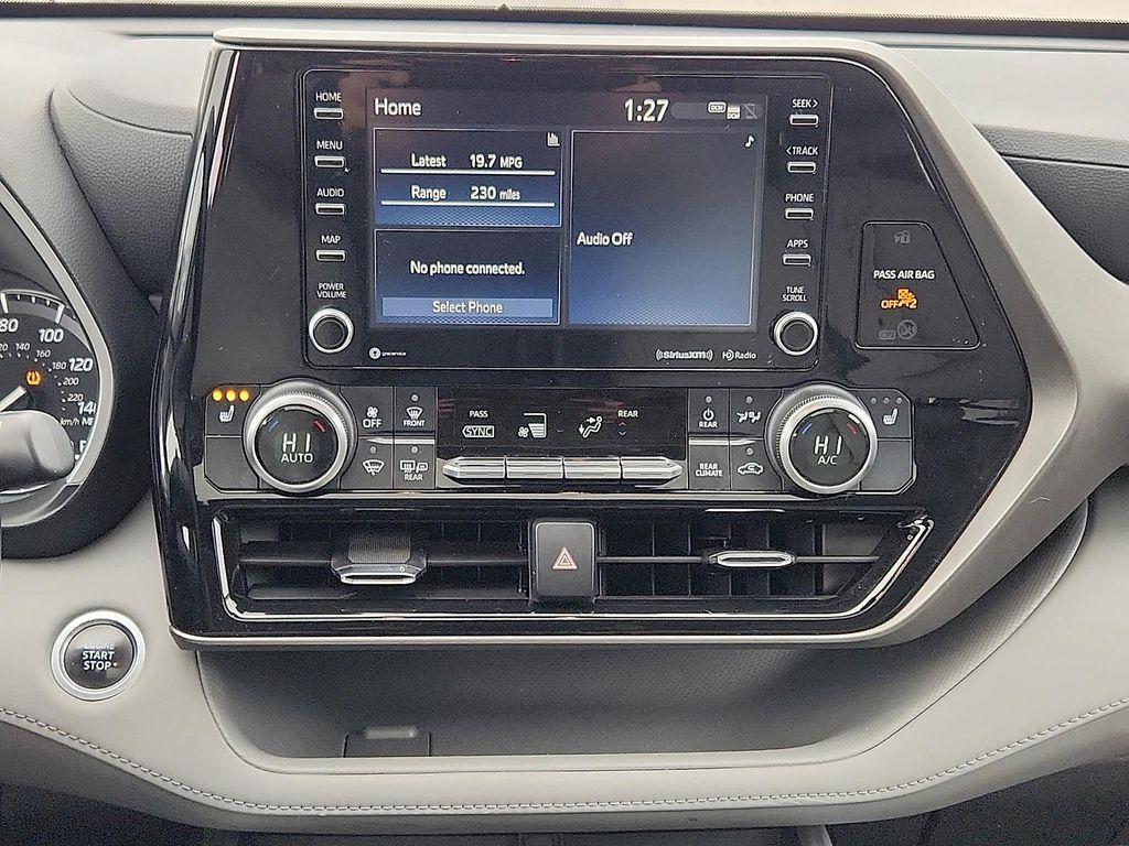 used 2021 Toyota Highlander car, priced at $28,999