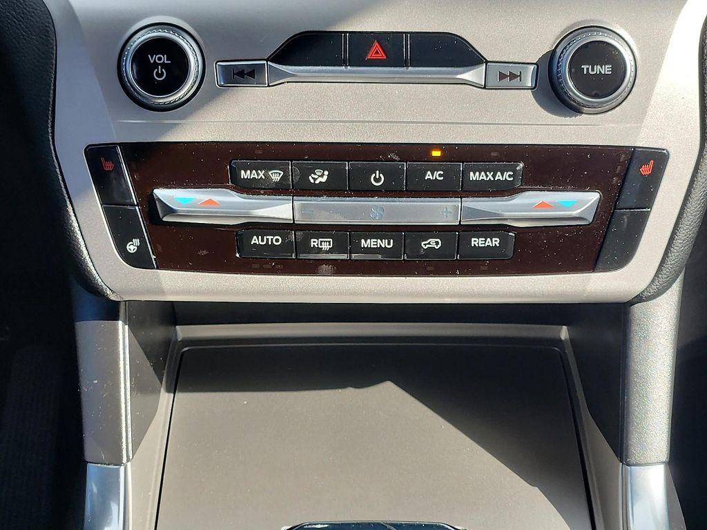 used 2022 Ford Explorer car, priced at $32,113