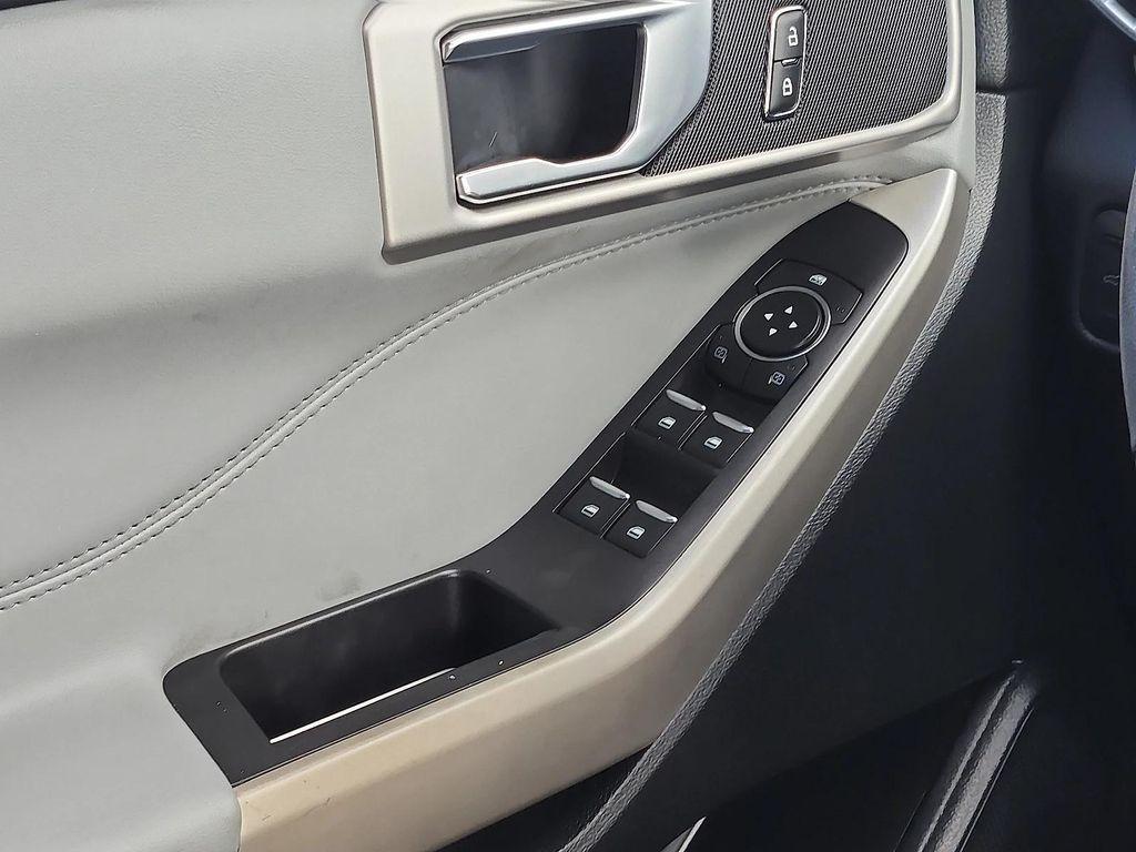 used 2022 Ford Explorer car, priced at $32,113