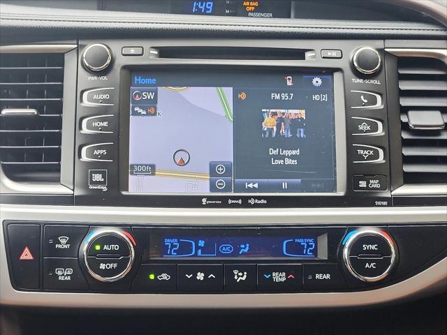 used 2018 Toyota Highlander car, priced at $26,778