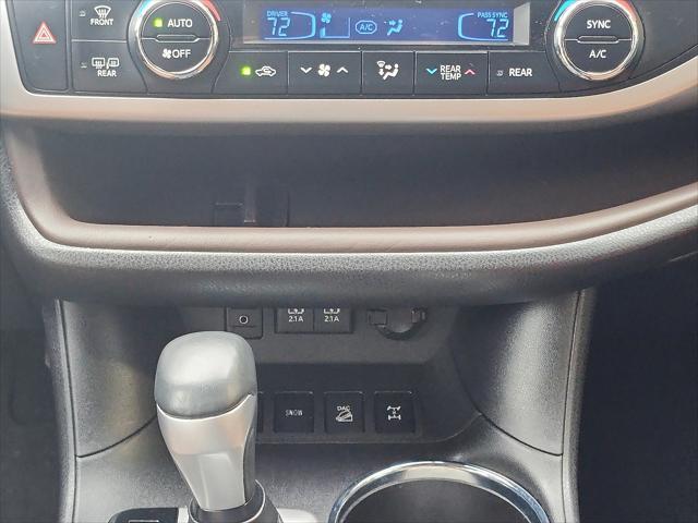 used 2018 Toyota Highlander car, priced at $26,778