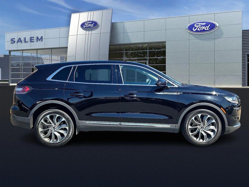 used 2022 Lincoln Nautilus car, priced at $32,499