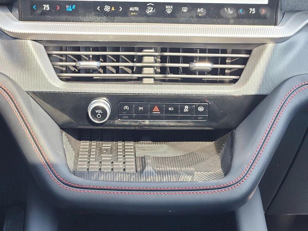 used 2025 Ford Explorer car, priced at $50,478