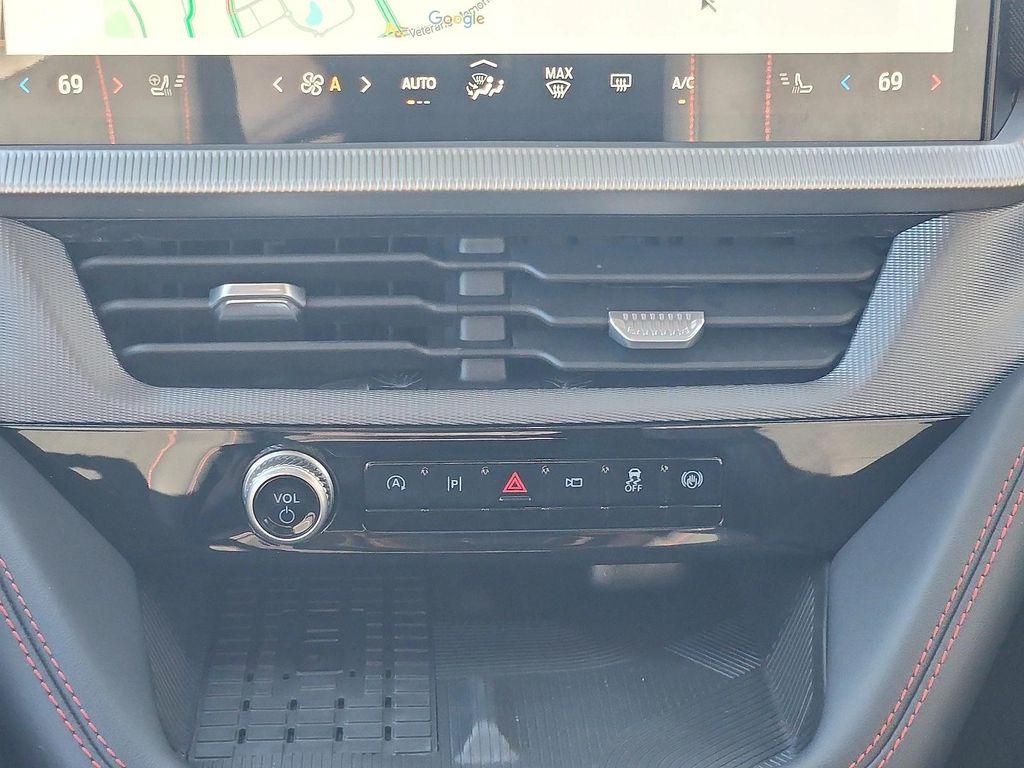 used 2025 Ford Explorer car, priced at $53,978