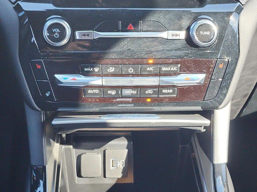 used 2023 Ford Explorer car, priced at $37,678