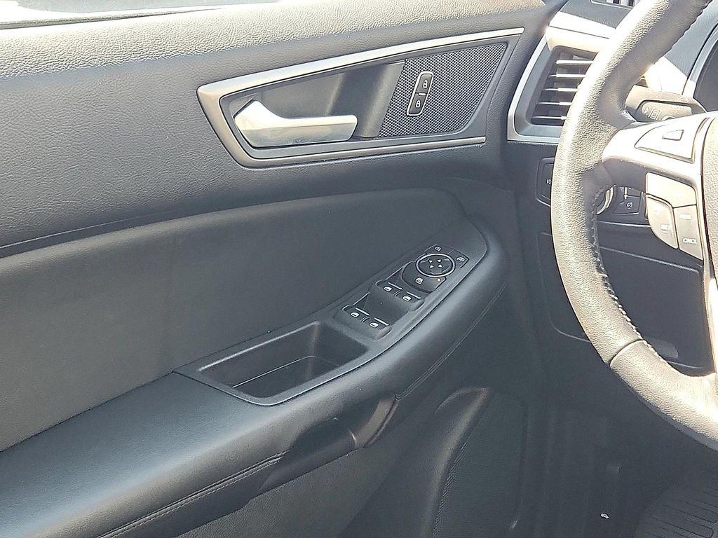 used 2022 Ford Edge car, priced at $26,978