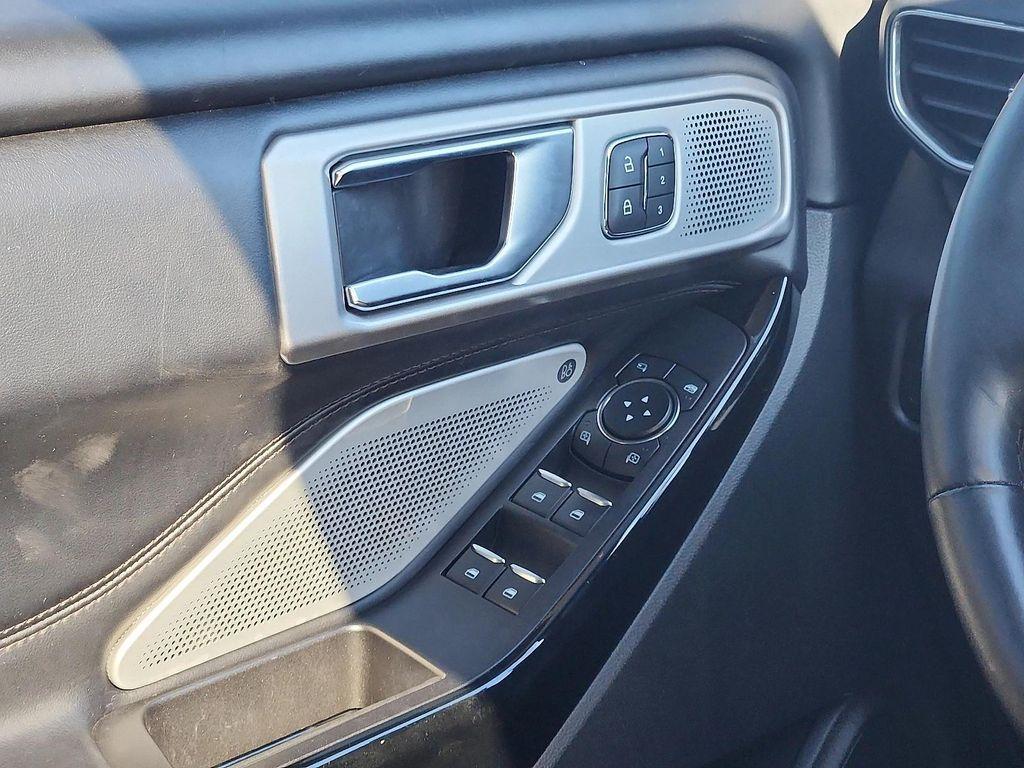 used 2022 Ford Explorer car, priced at $38,278