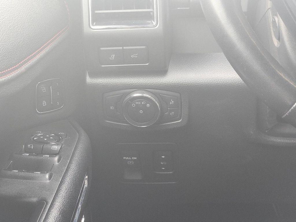 used 2020 Ford Expedition car, priced at $33,878