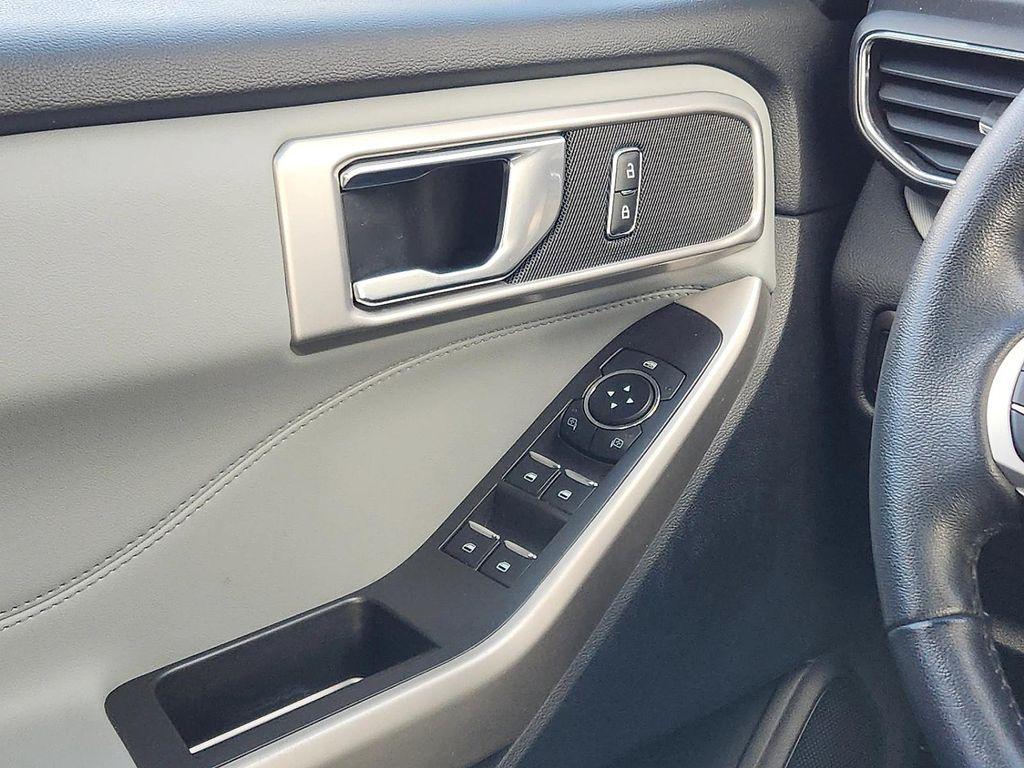 used 2023 Ford Explorer car, priced at $35,678